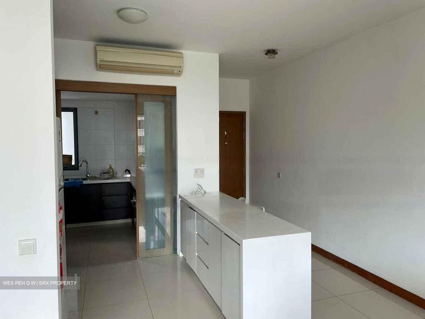 Waterfront Waves (D16), Condominium #437021811
